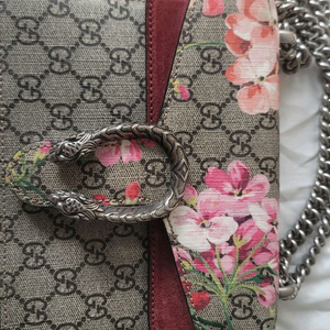 구찌 GG 플로럴 크로스백