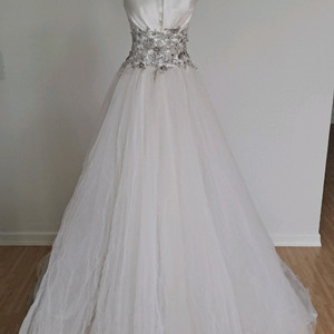 본식 화이트 튜브탑 웨딩 드레스(웨딩촬영 대여용,대여비로 구입하세요)