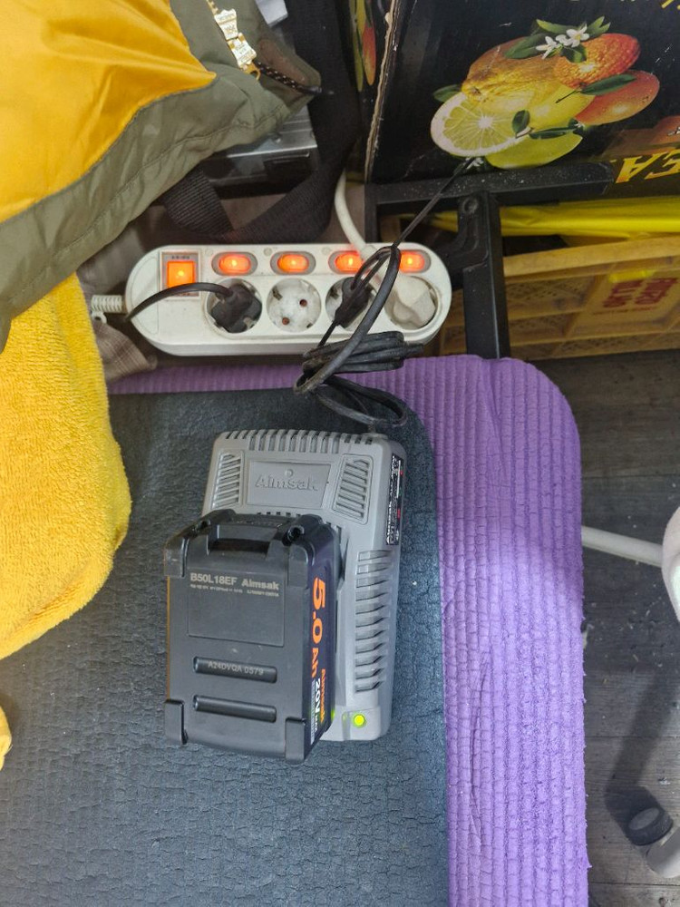 Aimsax아임삭충전기ALC4640M 14.4V~21.6V프리볼트 이미지