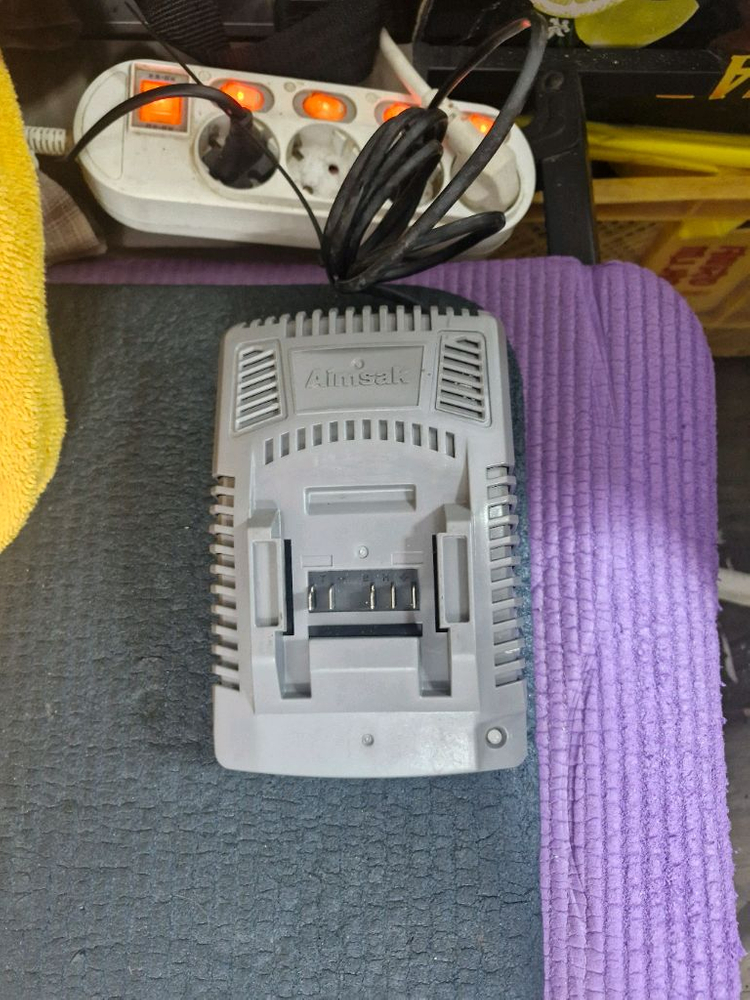 Aimsax아임삭충전기ALC4640M 14.4V~21.6V프리볼트 이미지