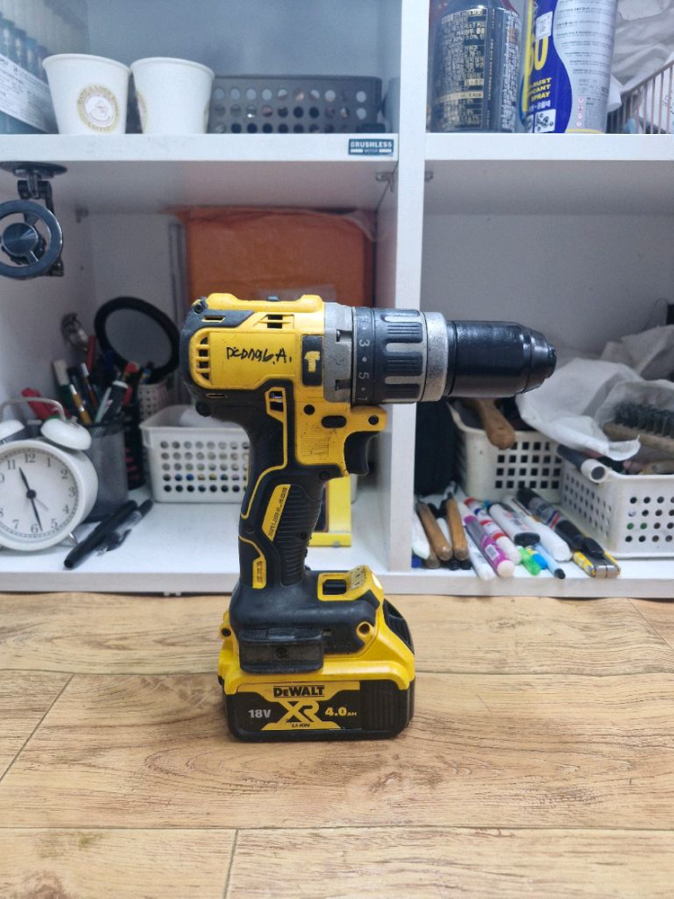디월트충전함마드릴DCD796 배터리포함 A1 이미지