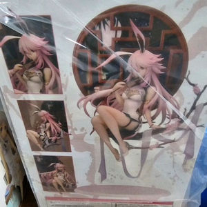 APEX 붕괴3rd 야에 사쿠라 피규어 팝니다.