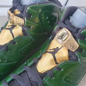 에어 조던 6 레트로 샴페인 290 mm새상품