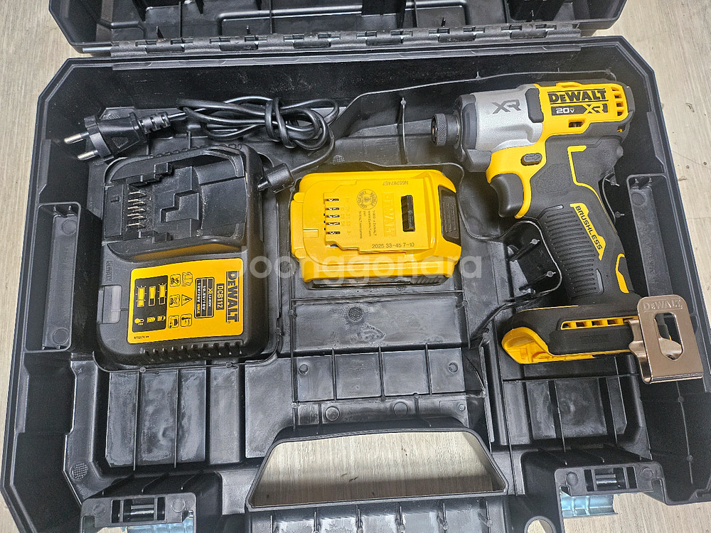 디월트 DCF845 충전 임팩 드라이버 드릴 세트--0