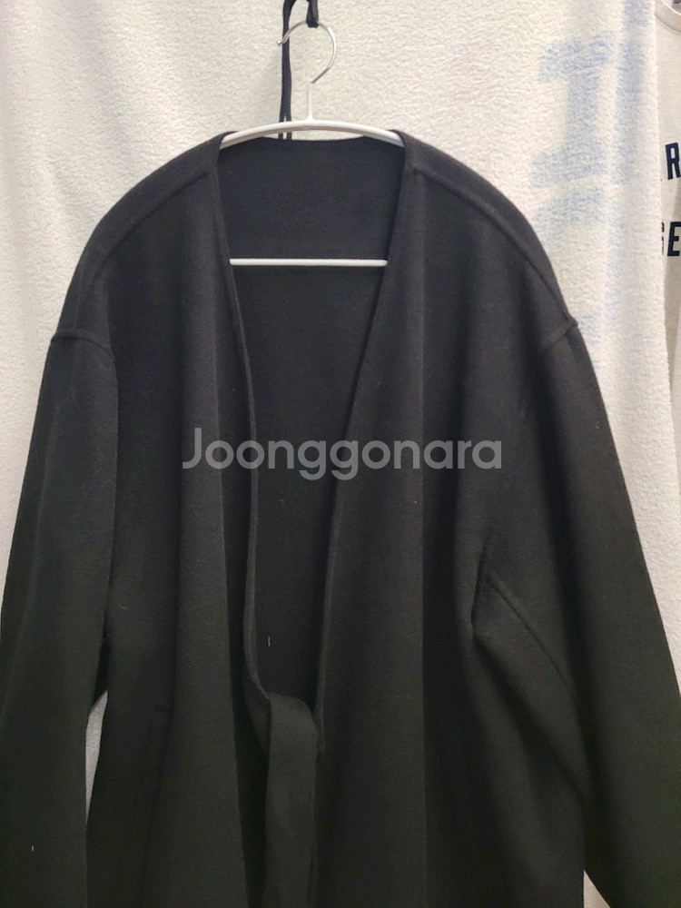 유니클로& 띠어리 롱자켓 여성 M. 훨 크게나왔슴--1