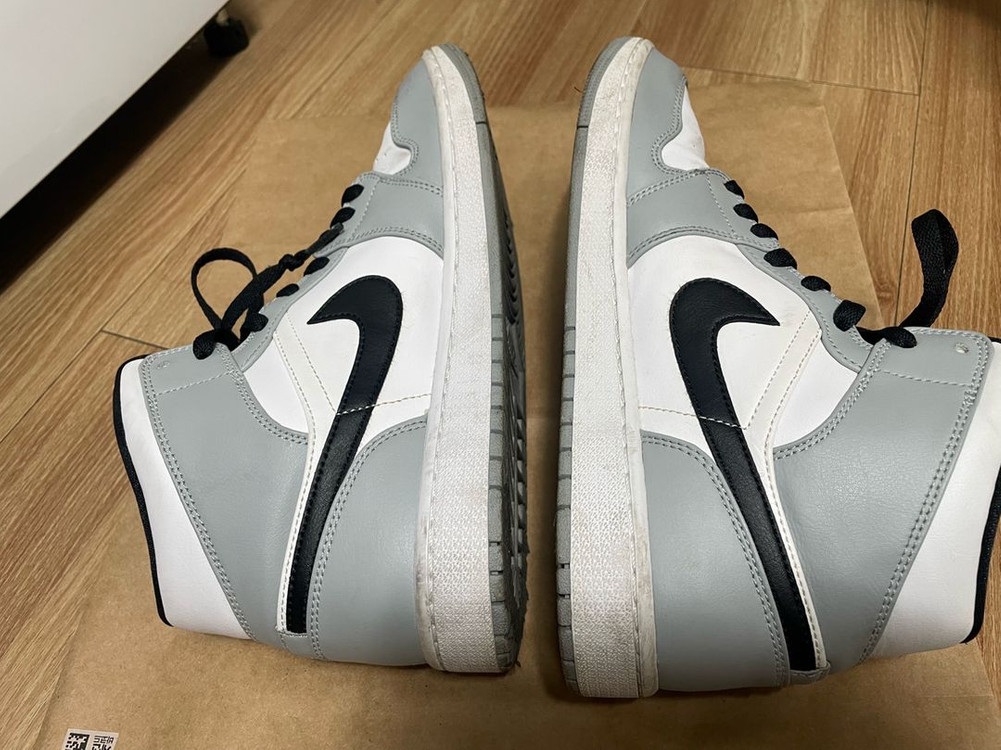 나이키 에어조던1 미드 그레이--4