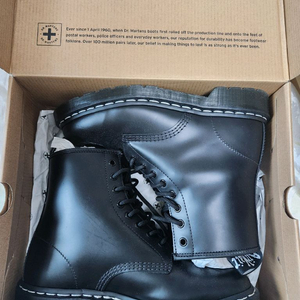 1460 블랙 스무스 화이트 스티치 270