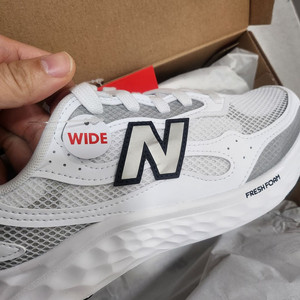 뉴발란스 페이퍼 운동화
