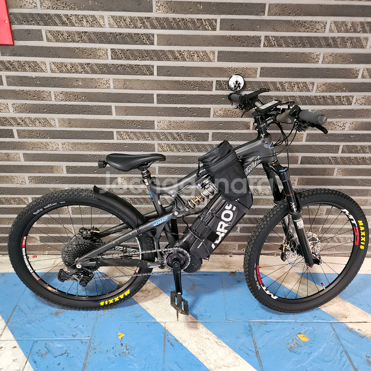 산타크루즈 노매드cc 풀카본 26인치 xt12단 바팡500w--0