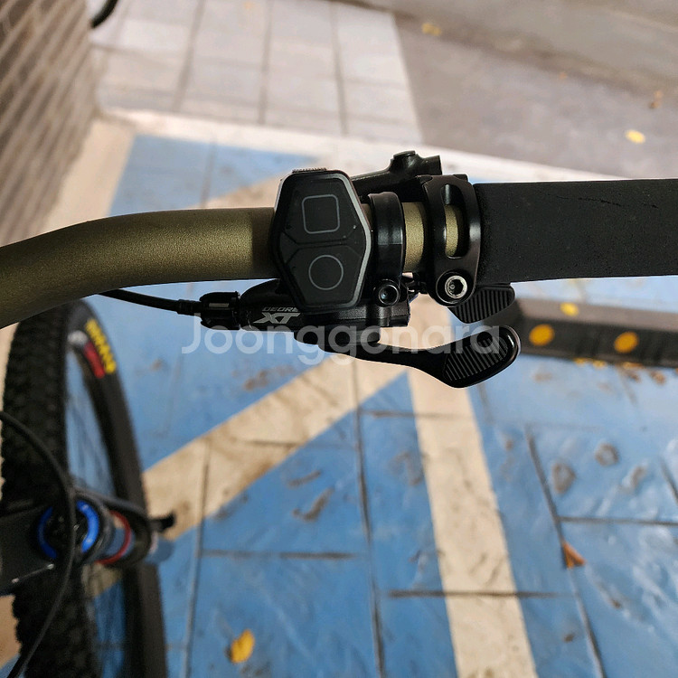 산타크루즈 노매드cc 풀카본 26인치 xt12단 바팡500w--6