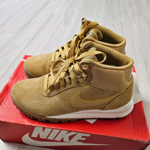 새것) 나이키 후드랜드 스웨이드 하이탑 운동화