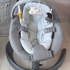 뉴나 리프 그로우 신생아 바운서