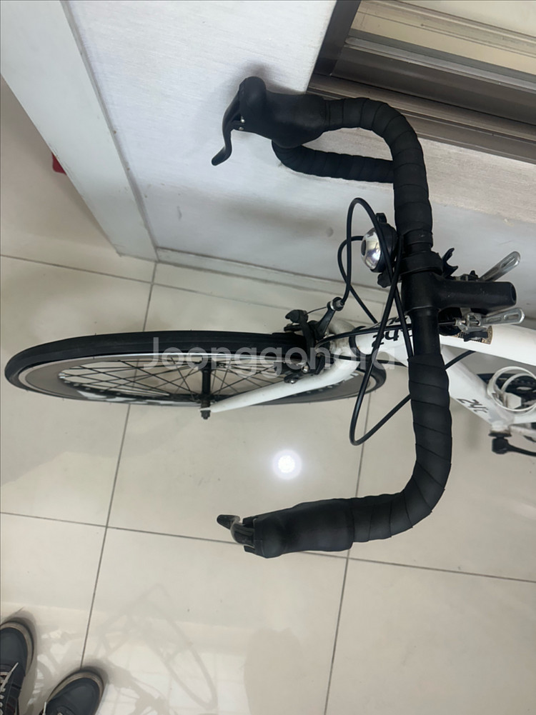 24도 화이트 자전거--2