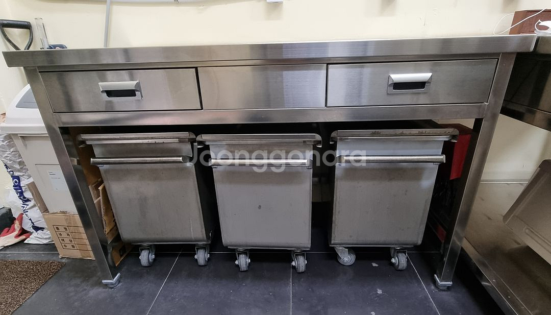 업소용 스테인리스 주방 개량 작업대(sus304, 1350*700) 및 개량통 3개--0