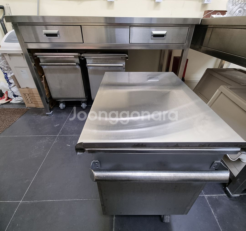 업소용 스테인리스 주방 개량 작업대(sus304, 1350*700) 및 개량통 3개--1