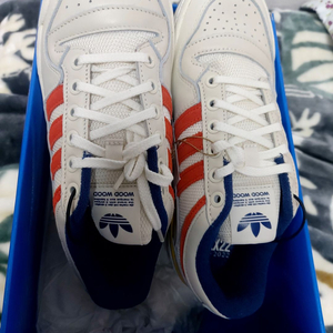 아디다스 포럼 로우 우드 우드 230사이즈 새제품