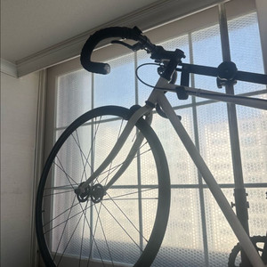 흰색픽시자전거