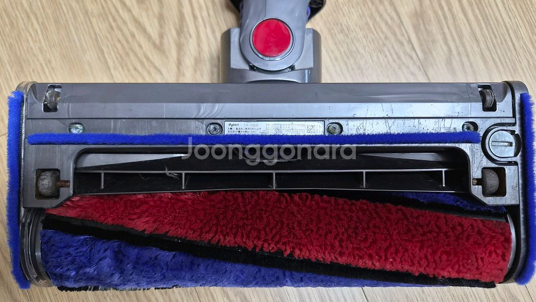 깨끗하게 세척한 다이슨 청소기 V7(18분 연속동작)--6