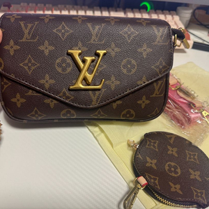 모노그램 크로스백