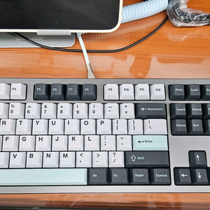 헤르츠87 키보드 & 헤르츠21 팝니다.