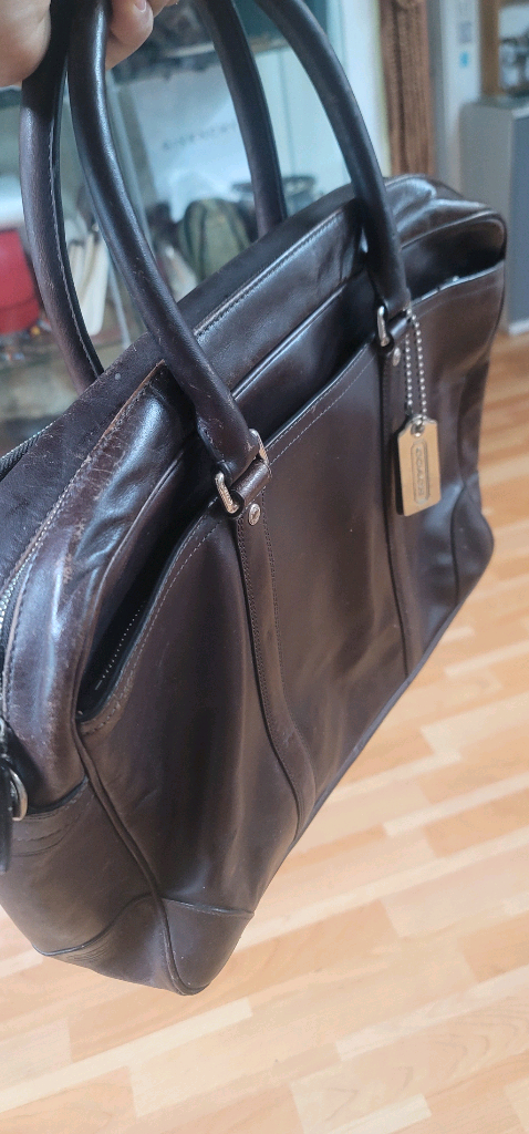 [COACH] 진짜 찐 레어템! 두껍고 질긴 천연 가죽 빈티지 서류 가방 (단종)1. 이 가방을 소장해야 하는 이--1