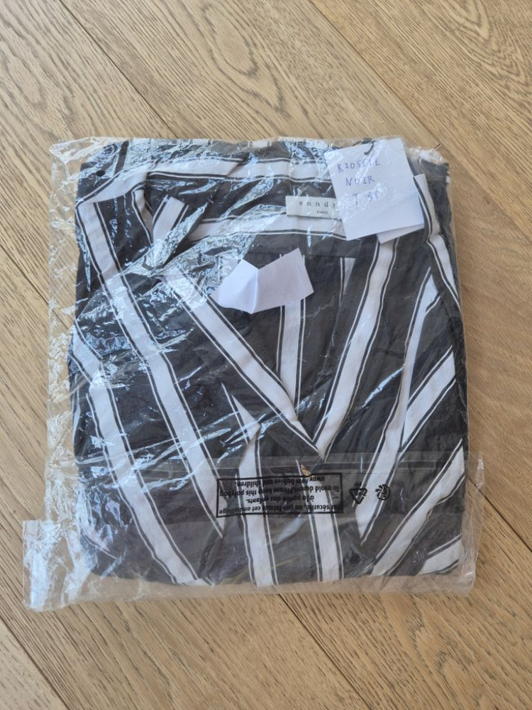 (새상품) 산드로 스트라이프 랩 원피스 36사이즈--8