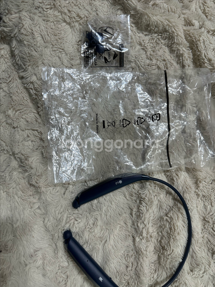 LG TONE+ HBS-820S 블루투스 이어폰 판매합니다--9