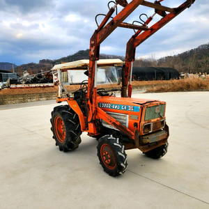 대동 32마력 트랙터 팝니다