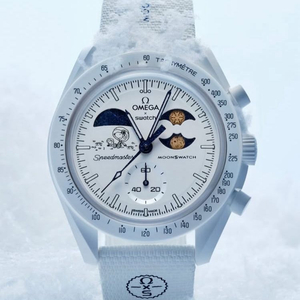 최신상) 오메가 문스와치 스누피 콜드문 눈꽃 에디션 이미지