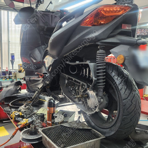 야마하 XMAX 300 이미지