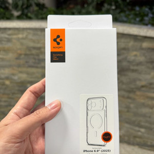 아이폰 17 프로맥스 슈피겐 에어스킨 하이브리드 맥핏 단순개봉 새상품