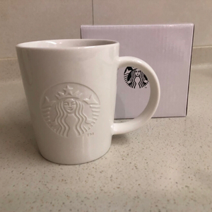 스타벅스 각인 로고 화이트 머그컵 새상품