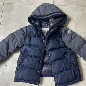 몽클레어 키즈 패딩 점퍼 7y