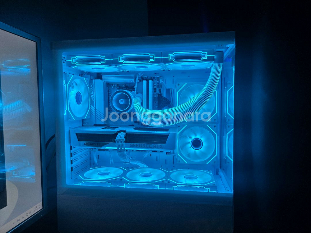 라이젠 7800X3D RTX 5070 32G 1TB 게이밍 컴퓨터 PC 본체--0