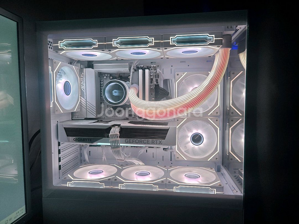 라이젠 7800X3D RTX 5070 32G 1TB 게이밍 컴퓨터 PC 본체--2