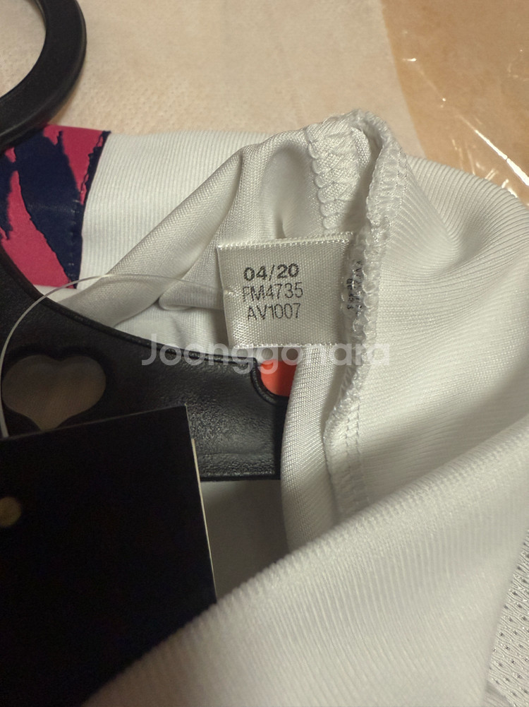 레알마드리드 20-21 홈 라모스 마지막시즌 유니폼--2