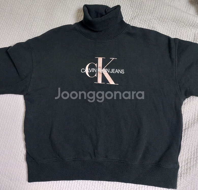 캘빈클라인 세미크롭기모맨투맨55--1