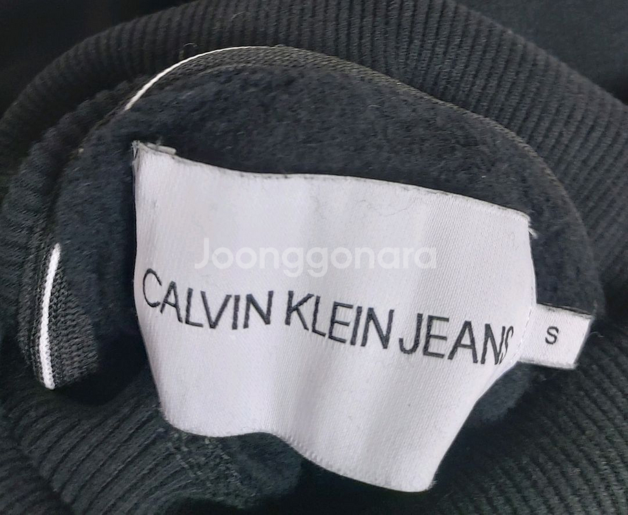 캘빈클라인 세미크롭기모맨투맨55--5