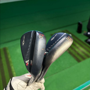 테일러메이드 레드불 오라클 콜라보 웨지 56, 60도