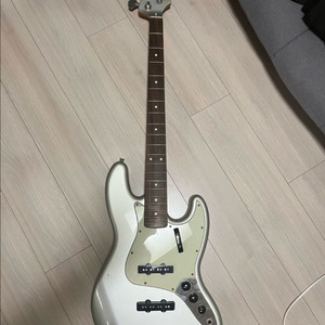 스콰이어 클래식바이브 60s 재즈 베이스 기타