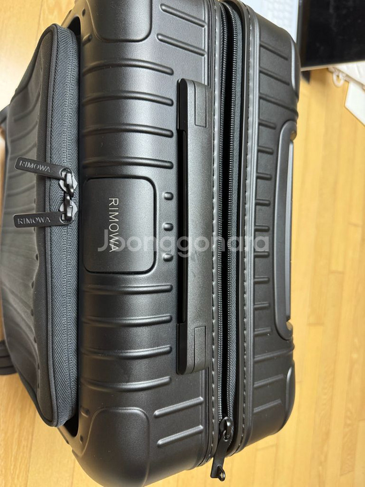 리모와 에센셜 슬리브 컴팩트(무광블랙)--2