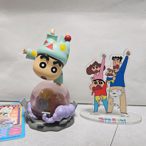 짱구 52toys 클래식 씬 수면 대격돌 잠옷 피규어 가샤폰 가챠 리멘트