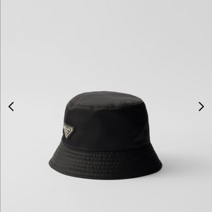 프라다 버킷햇