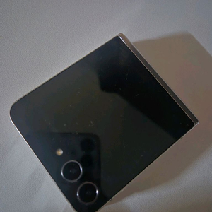 삼성 갤럭시 Z플립5 512GB 팝니다.