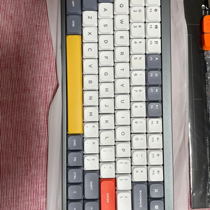 누피 에어75 기계식 키보드 풀박 + 추가 스위치 / 키캡 미사용품