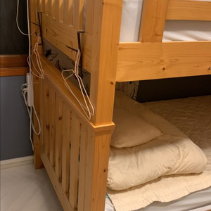 원목 2층침대프레임과 매트리스 2개