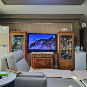 이태리. 장식장. 2점 콘솔. 한점 판매합니다