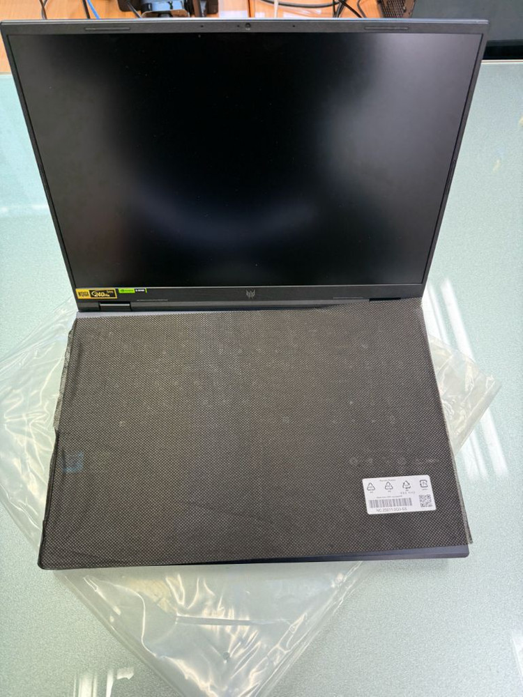 에이서 프레데터 헬리오스 네오 V16 게이밍 노트북--4