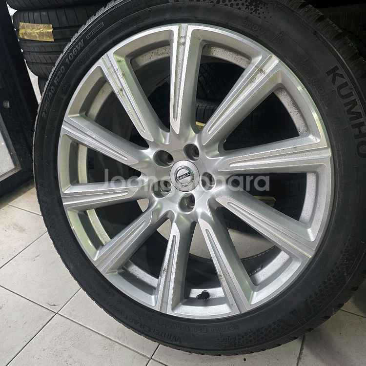 20인치 순정 알로이 휠+윈터타이어판매합니다.--0