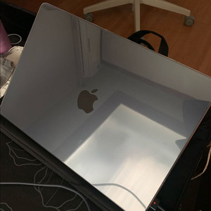 맥북 에어 M4 15인치 싸이클 5회 / 천안